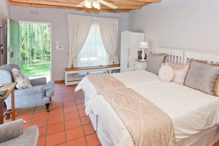 Comfort Twin room with garden view
