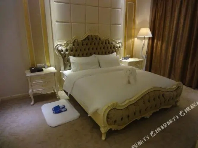 Deluxe Double Suite