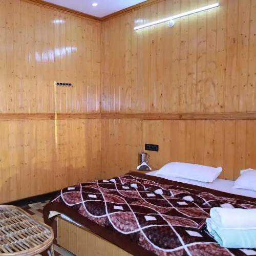Deluxe Double room with balcony and with land view