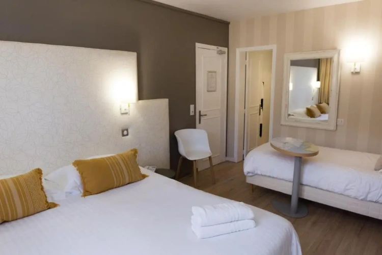Classic Triple room