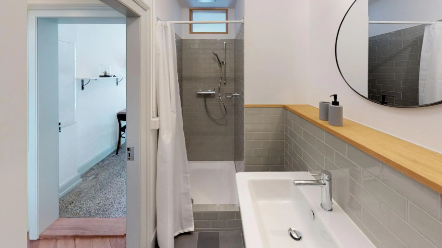 Unique Serviced Living @ Basel SBB Station (2021)