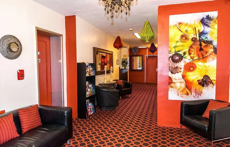 Royal Park Hotel