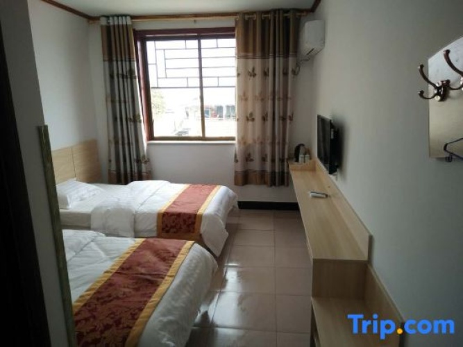 Standard Double room with lake view