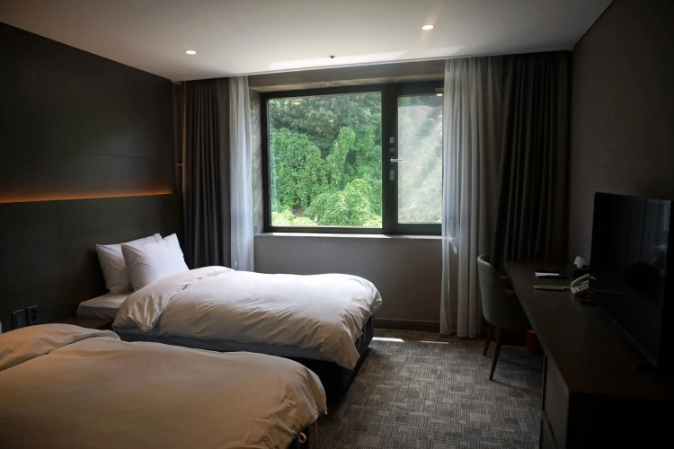 Mudeung Park Resort & Hotel