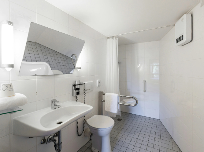 B&B Hotel Düsseldorf-Mitte photo 10