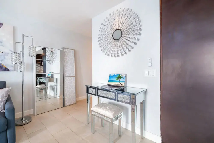Luxury Oceanfront Condo With Private Beach Access