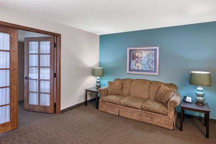 1 Bedroom Double Suite