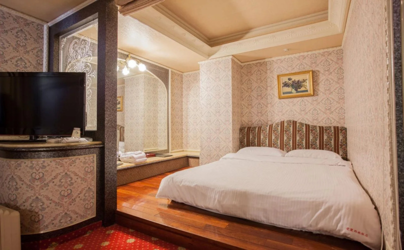 Alice Hotel