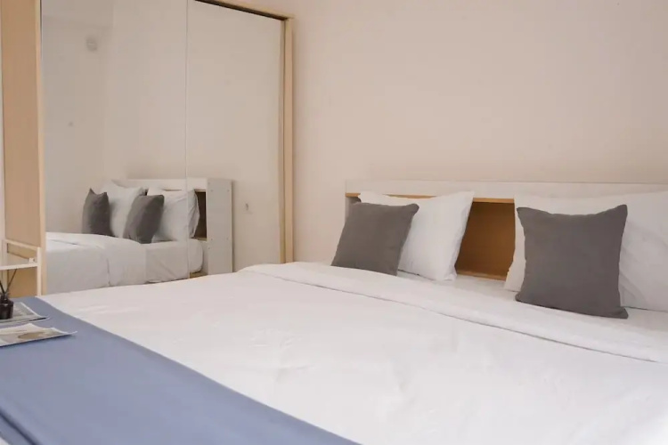Spacious & Elegant 3BR Apartment at Sky House BSD