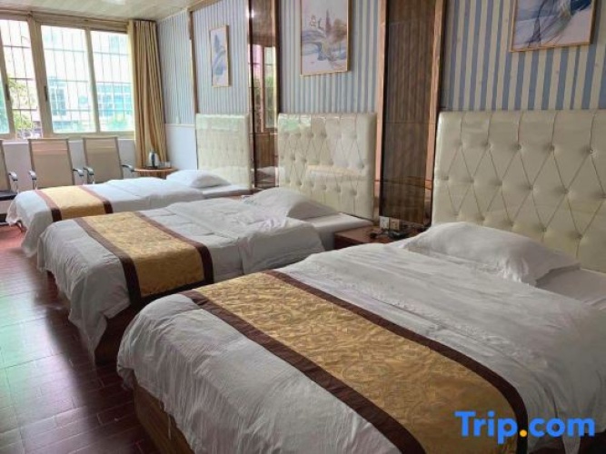Superior Triple room