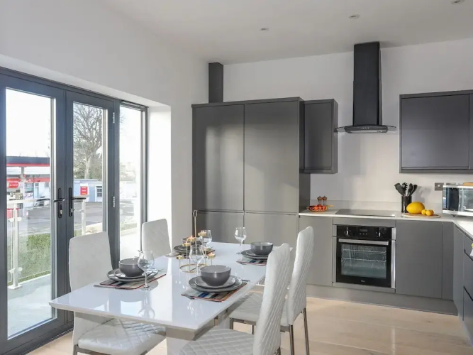 Bryn Min Manton Apartment