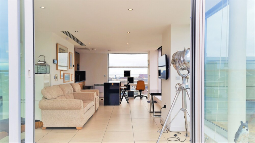 2 Bedroom Penthouse with Parking