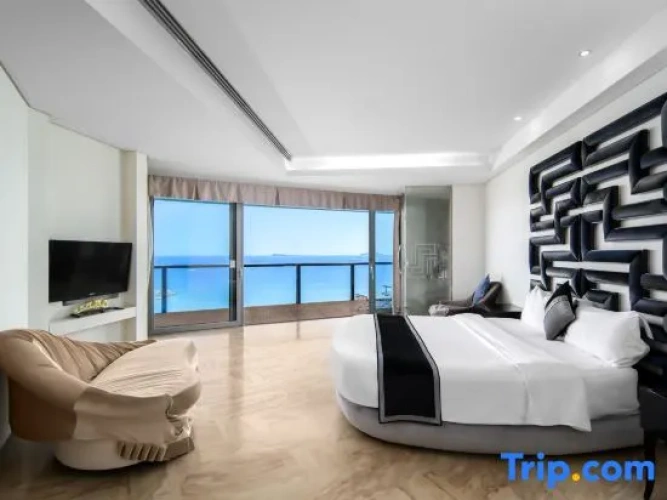 1 Bedroom Suite with sea view