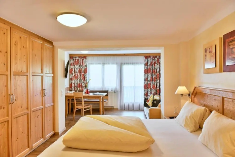Deluxe Double room with mountain view