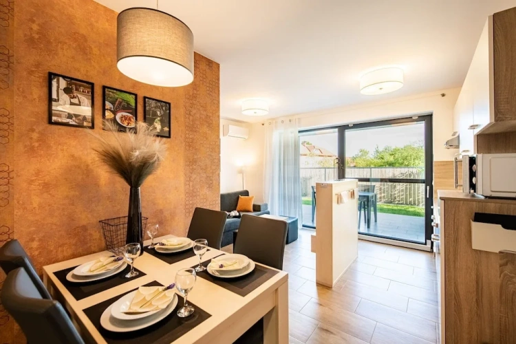 1 Bedroom Apartment