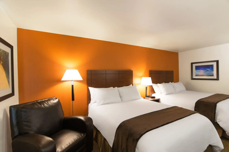 My Place Hotel - Marquette, MI