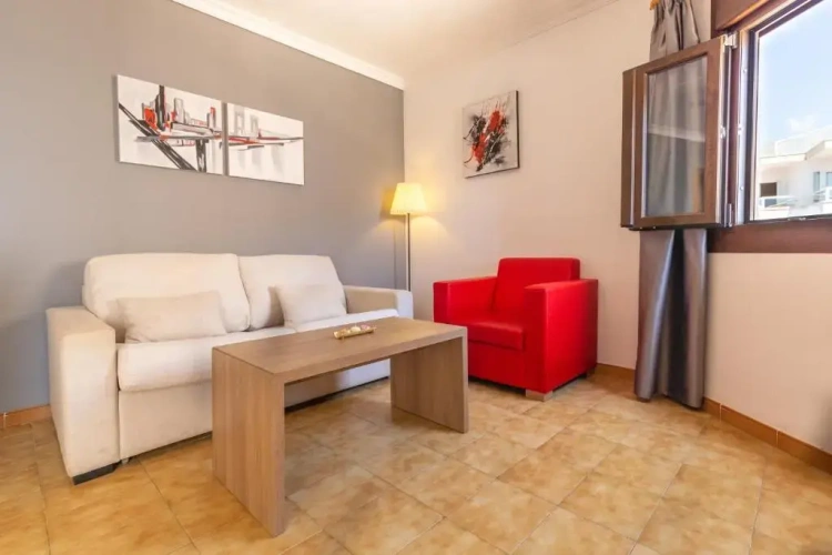 1 Bedroom Apartment