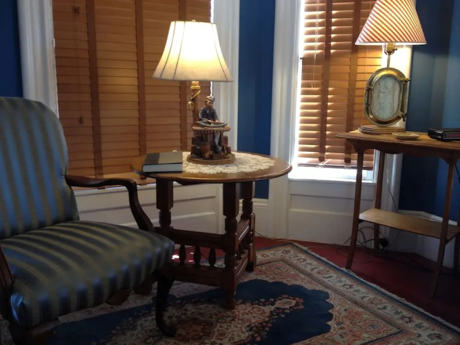 A Seafaring Maiden Bed and Breakfast