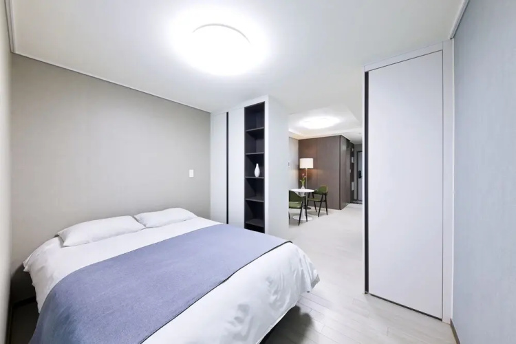 Bridge residence hotel