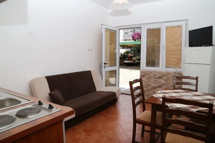 4 Bedrooms Apartment with balcony and with view