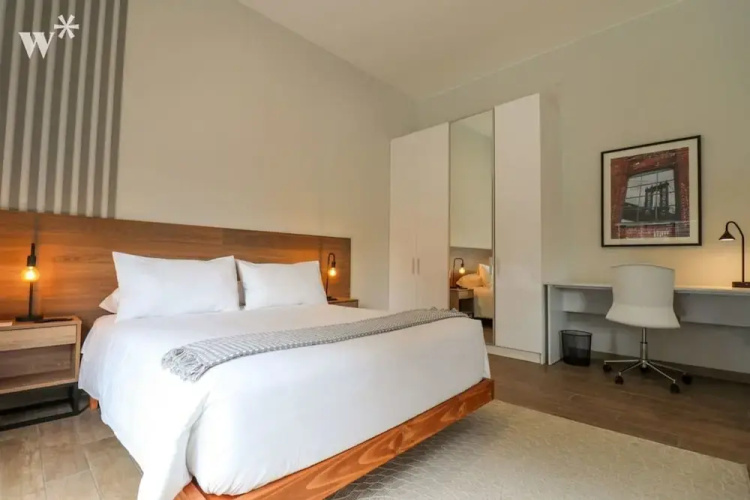 w Bold and Spacious 2BR in Miraflores