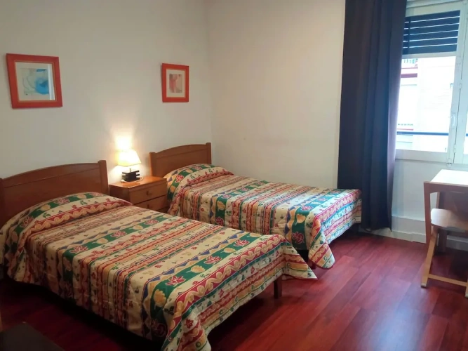 Standard Quadruple room with city view
