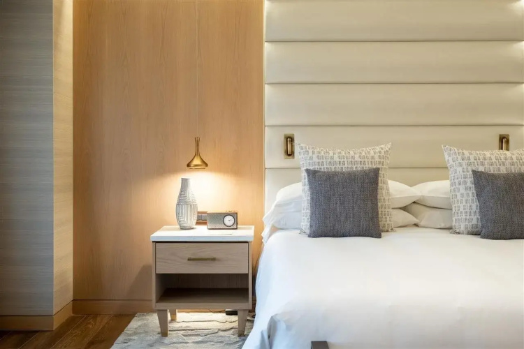 Mandarin Oriental, Santiago