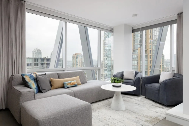 1111 Richards - 1407