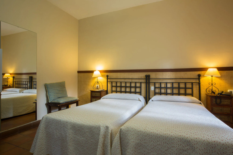 Hotel Humaina