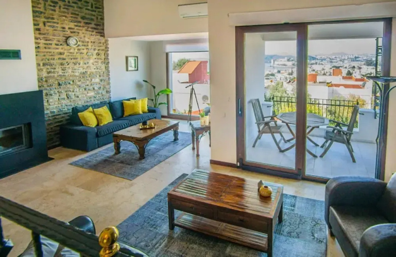 Marvelous Triplex Villa With Private Pool and Impressive View in Bodrum