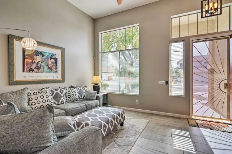 Group Fun in Glendale! Getaway w/ Private Pool