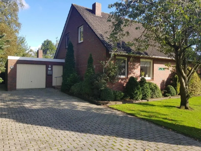 3 Bedrooms Cottage