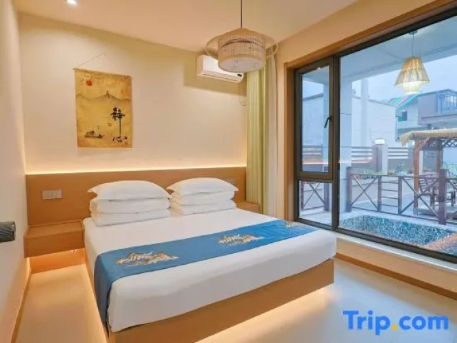 2 Bedrooms Suite