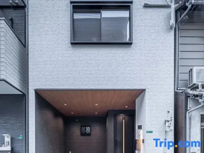 Travel Time Sumiyoshitsukimitiru, 6 Mins Walk To Station, Max 8 Ppl, Own Parking Space, Balcony - Sakai
