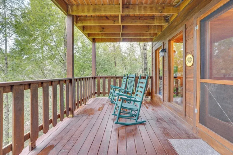 2-tier Deck & Hot Tub: Quiet Sevierville Cabin