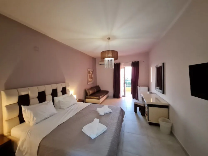 Dioni Hotel