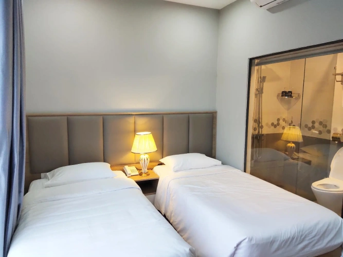 Standard Triple room
