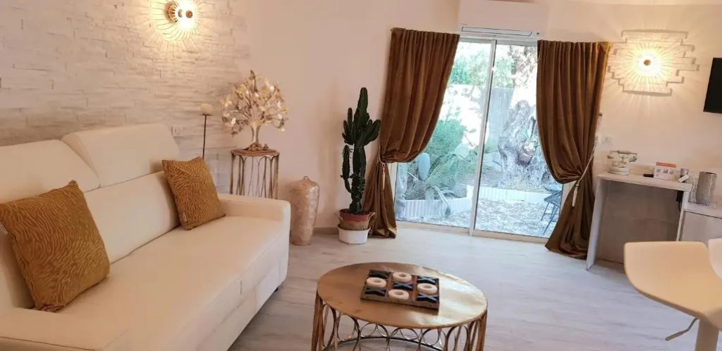 Studio villa château Currault