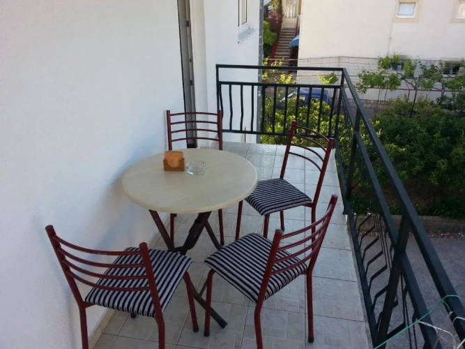 Studio with balcony and with view