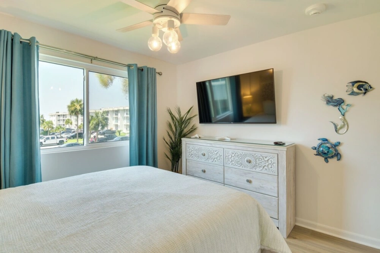 2 Bedrooms Apartment