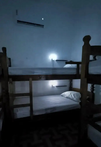 Yolo Hostel