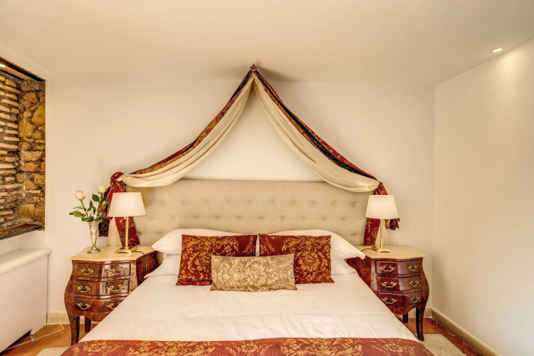 Pantheonview - Luxury Suites