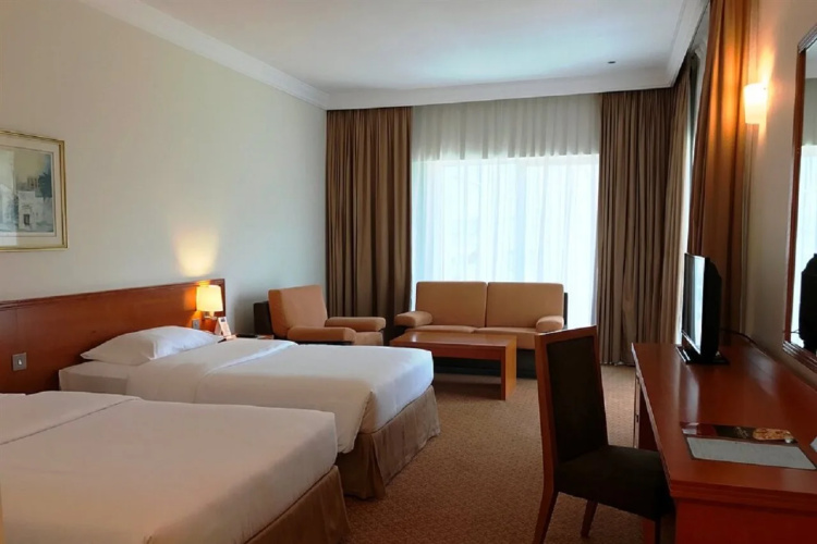 Copthorne Airport Hotel