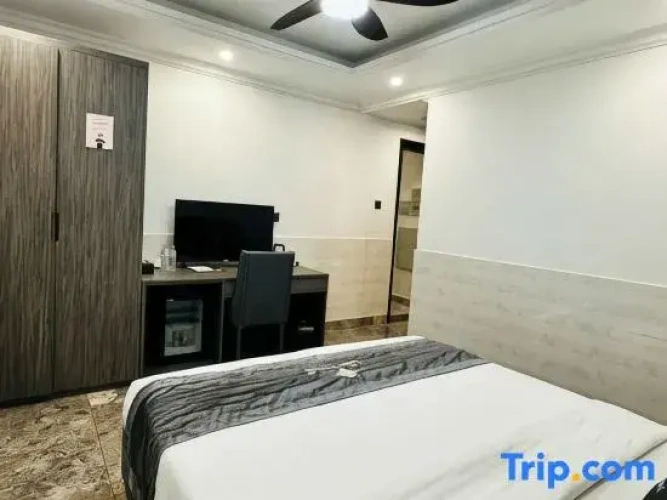Standard Double Basement room