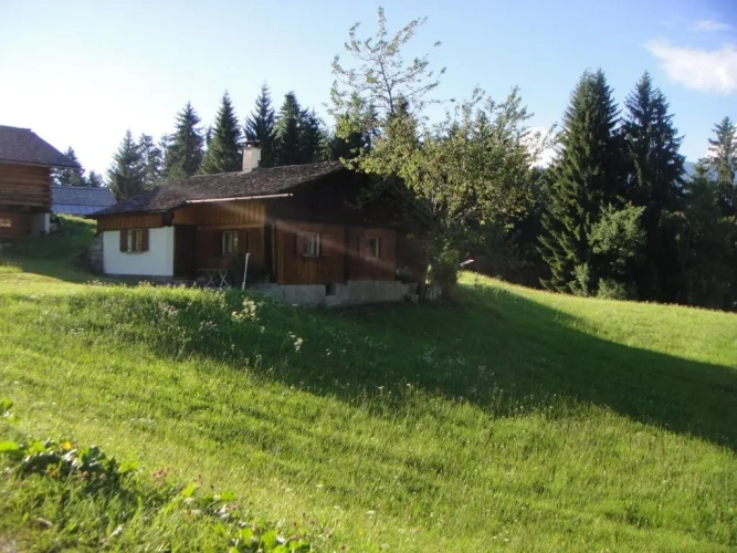 2 Bedrooms Cottage