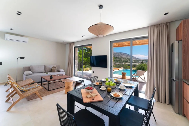 Massari Hills- Villa Nobu 4