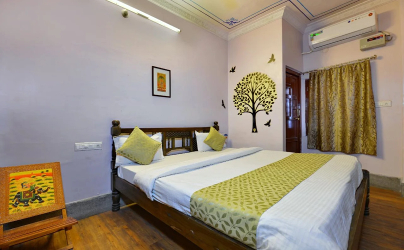 OYO Flagship 2421 Hotel The Ishani