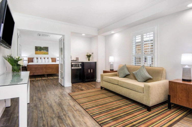 Double Suite