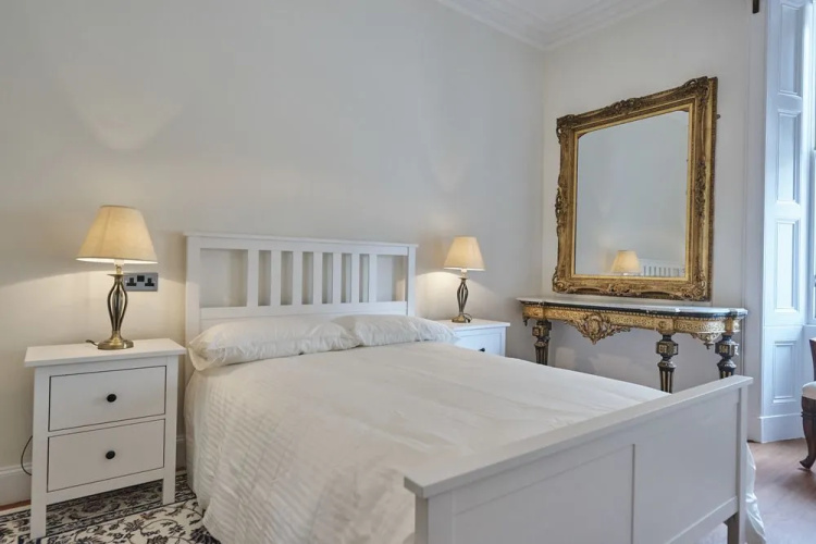 Bright Stay Bruntsfield