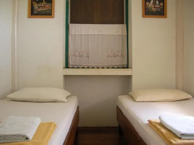 Ayutthaya Place